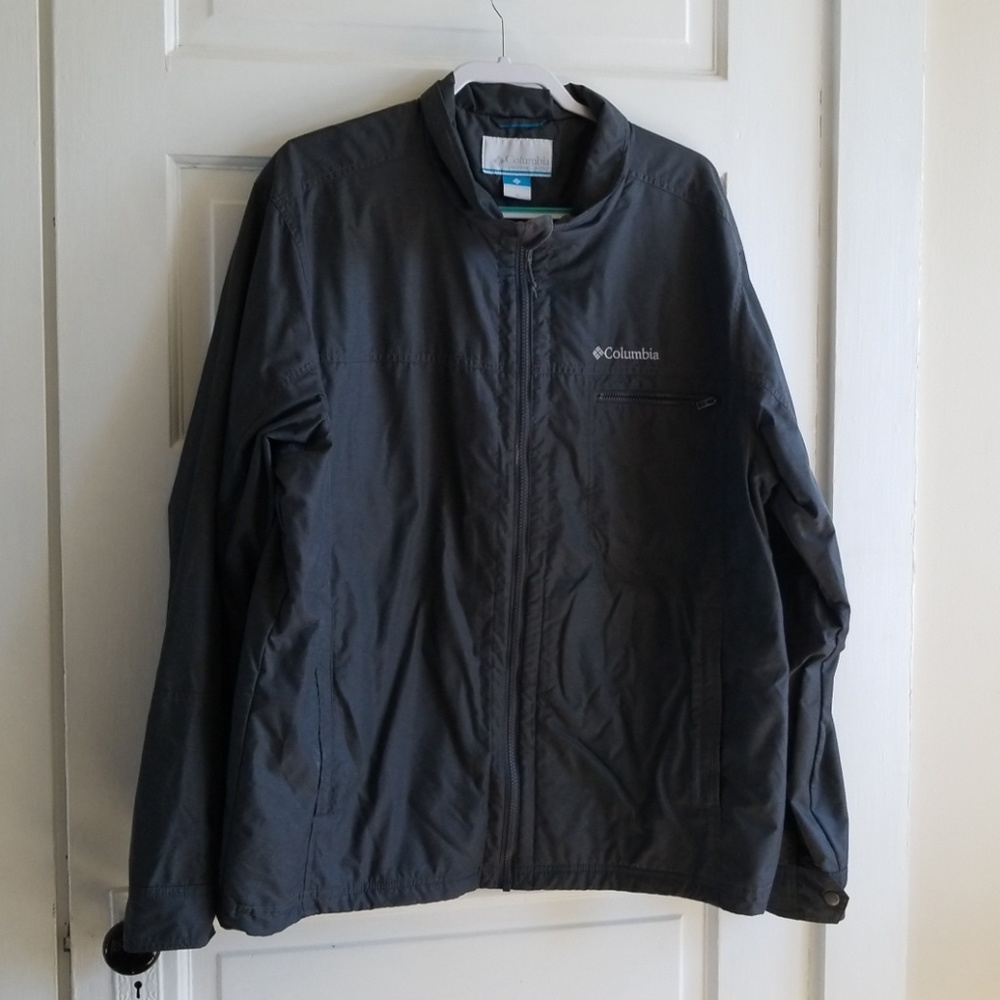 Columbia Light Weight Jacket